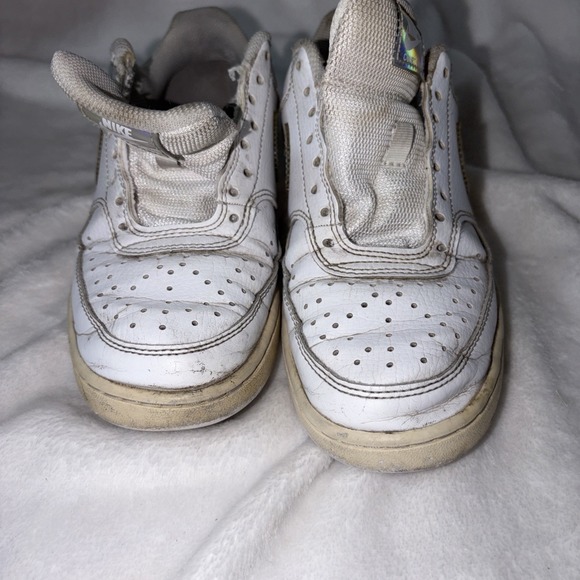 Nike Court Vision Low Top White Iridescent Swoosh Sneakers Women's Size 7.5 - Picture 3 of 9